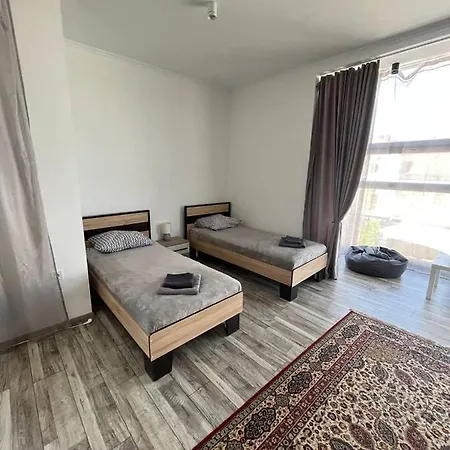 центр شقة تريسكافيتس