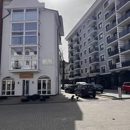 центр شقة تريسكافيتس