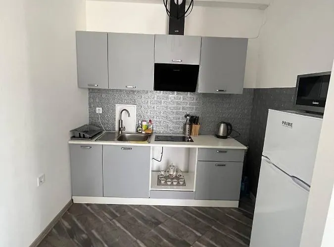 центр شقة تريسكافيتس
