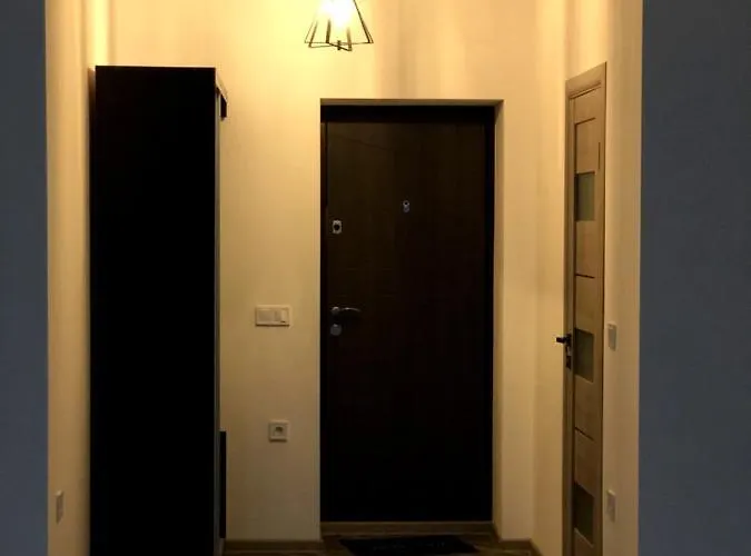центр * تريسكافيتس